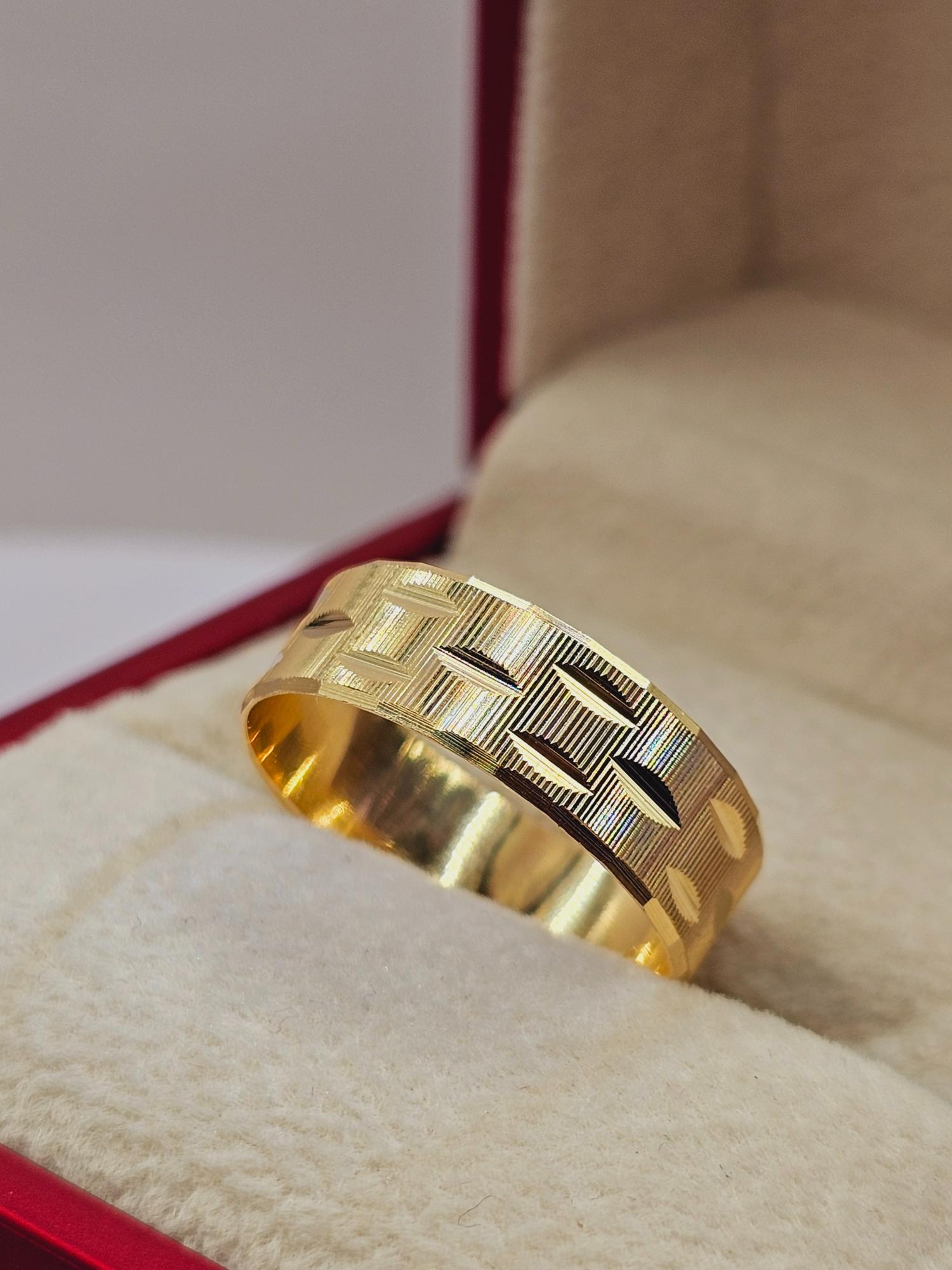 Argolla matrimonio satinada hojas olivo 7 mm 4 grs Oro 18k 4