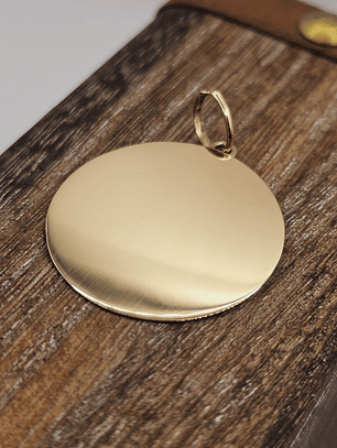 Colgante disco liso 27 mm 4 grs Oro 18k 