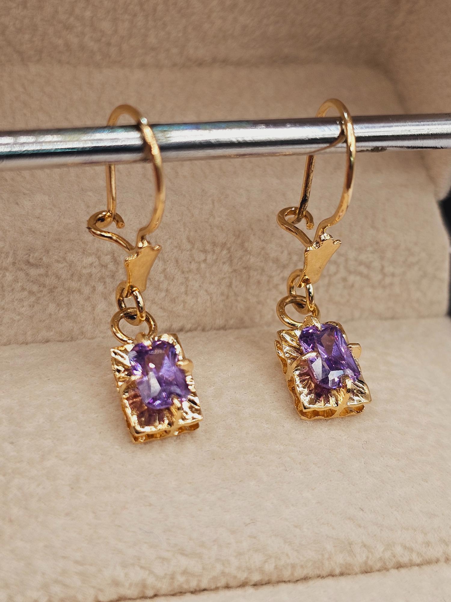 Aros chaton cuadrado colgante amatista 3.2 cm 2.8 grs Oro 18k 4