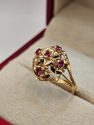 Anillo Florentino Rubí 3.5 grs Oro 18k