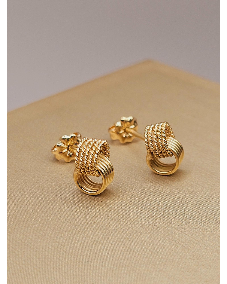 Aros nudo trenza 1 cm 2.3 grs Oro 18k