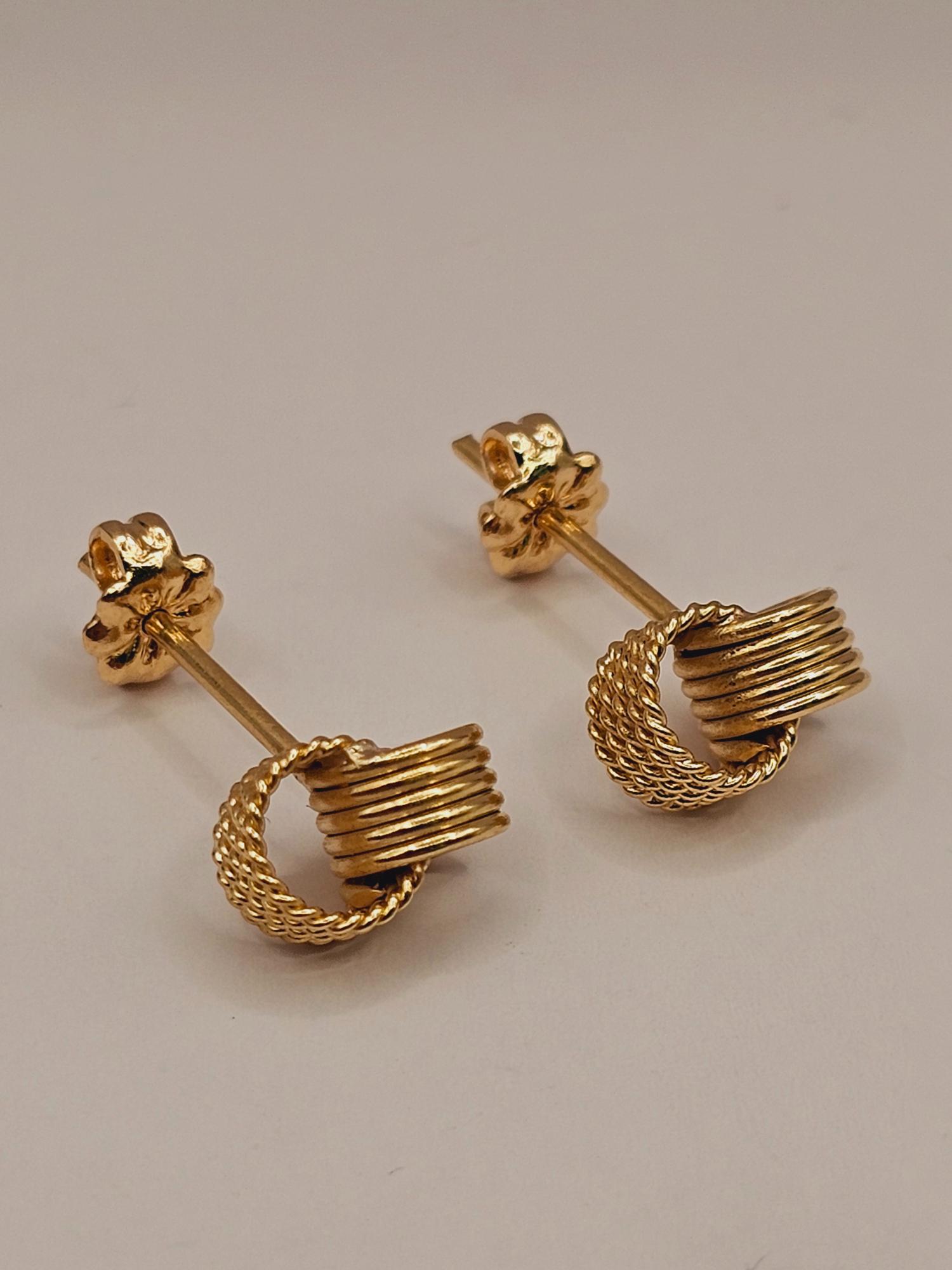 Aros nudo trenza 1 cm 2.3 grs Oro 18k 4