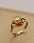 Anillo flor perla cultivada 2 grs Oro 18k