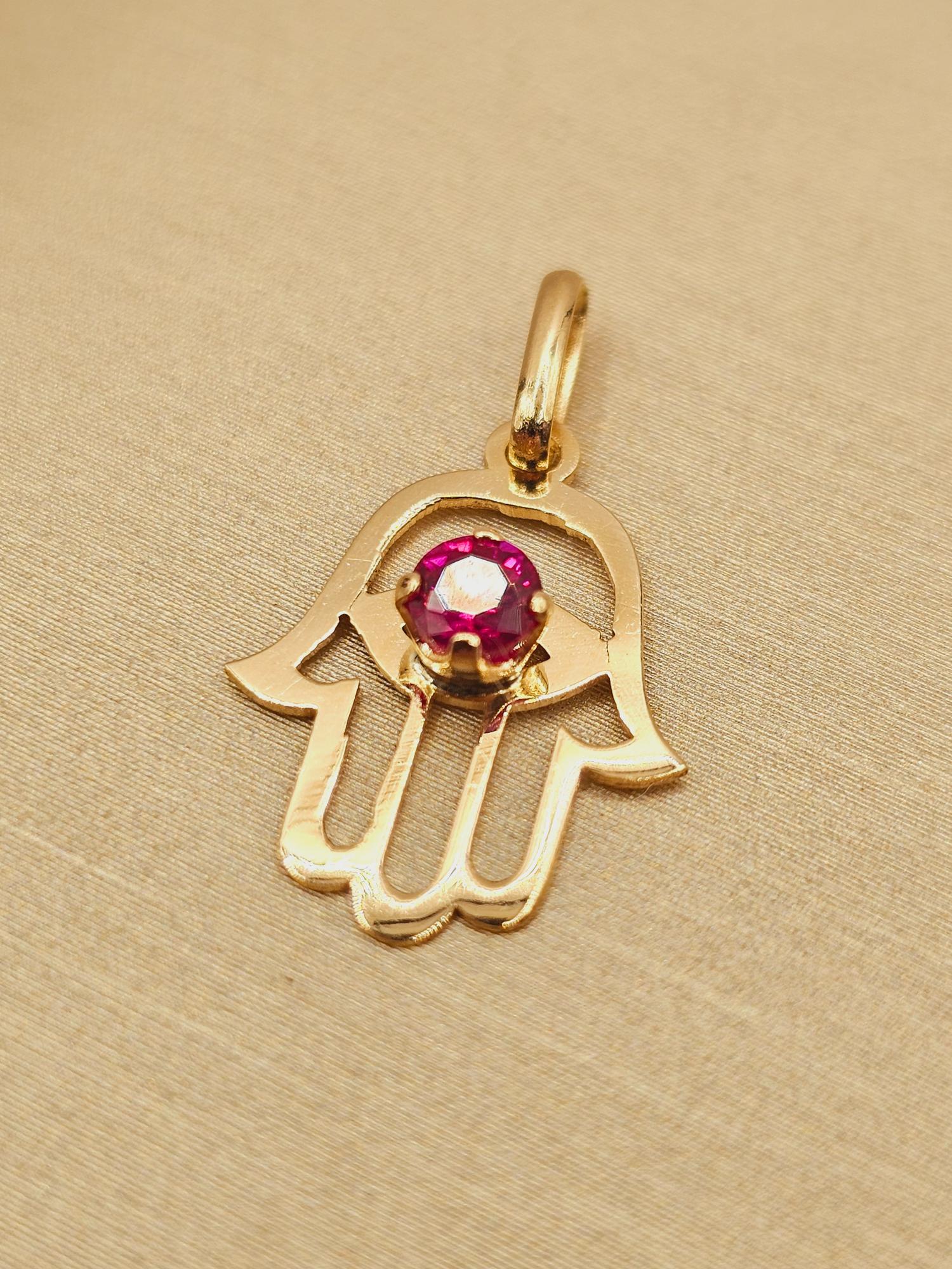 Colgante mano de fátima rubí 2.1 cm 1 gr Oro 18k 3