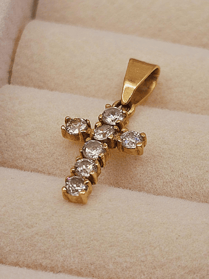 Colgante cruz con circones 2.3 cm 1.1 grs Oro 18k