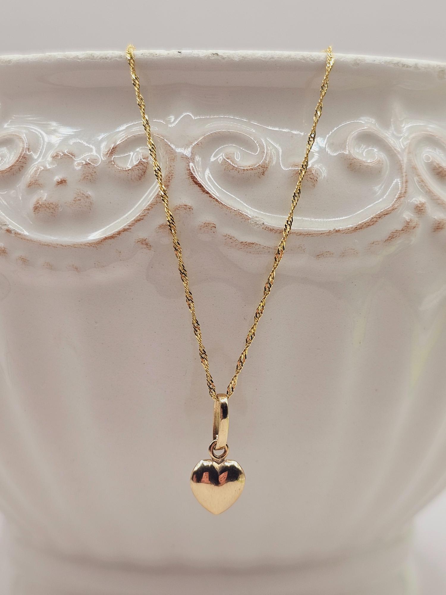 Cadena singapur 50 cm y colgante corazón 1.4 cm 1.5 grs Oro 18k 2