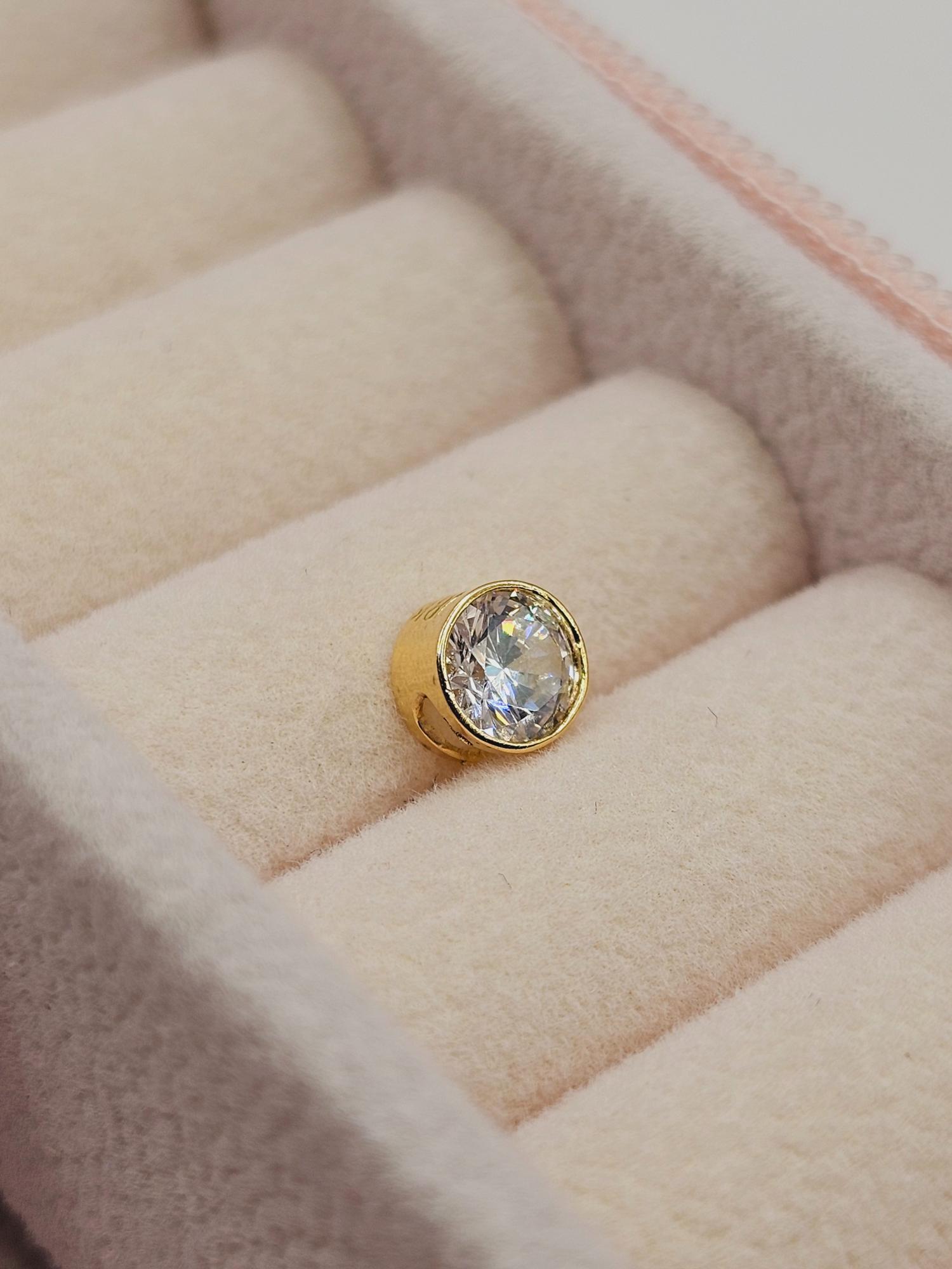 Colgante punto de luz pasado circon 6 mm 0.5 grs Oro 18k 1