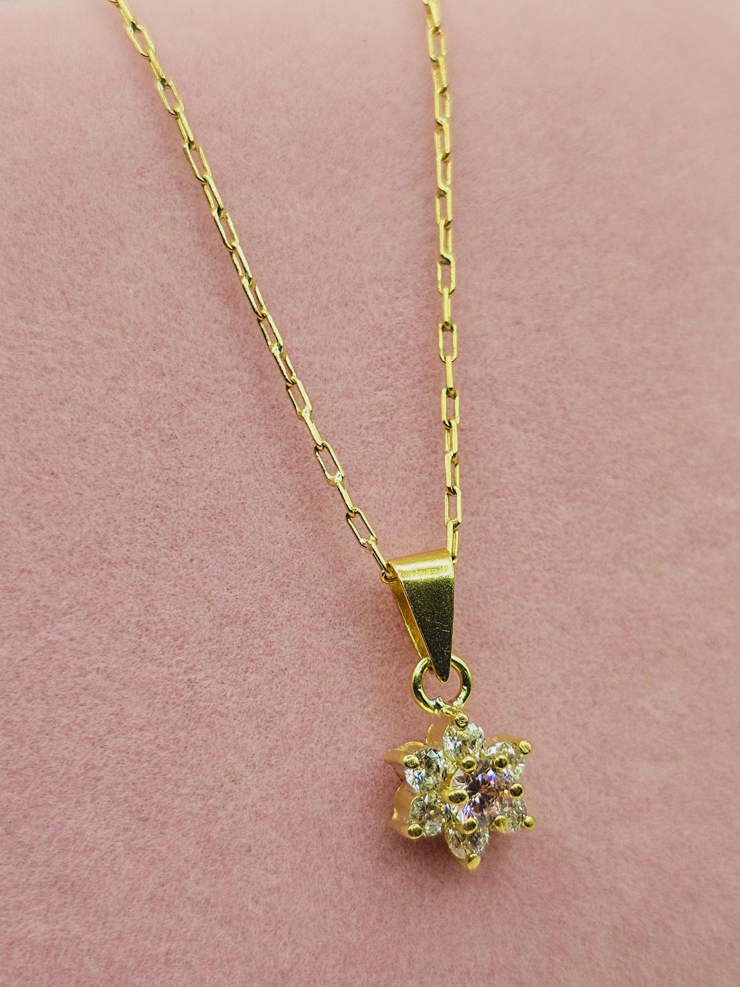 Cadena limada 50 cm y colgante roseta rosa de Francia 3 grs Oro 18k 3