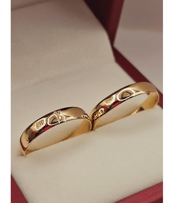 Argollas de matrimonio media caña con circones 4 mm y 4 grs Oro 18k