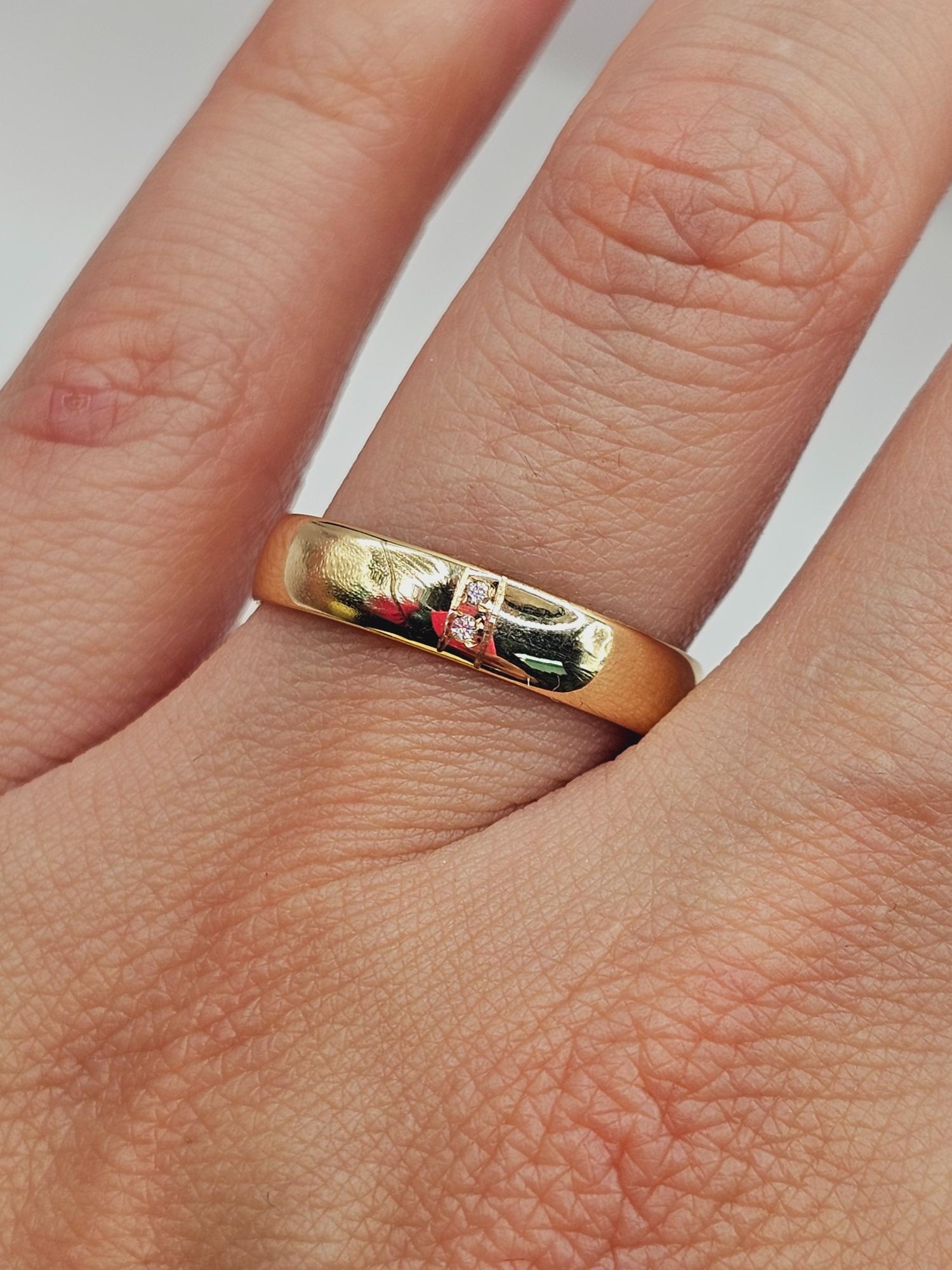 Argollas de matrimonio media caña con circones 4 mm y 4 grs Oro 18k 4