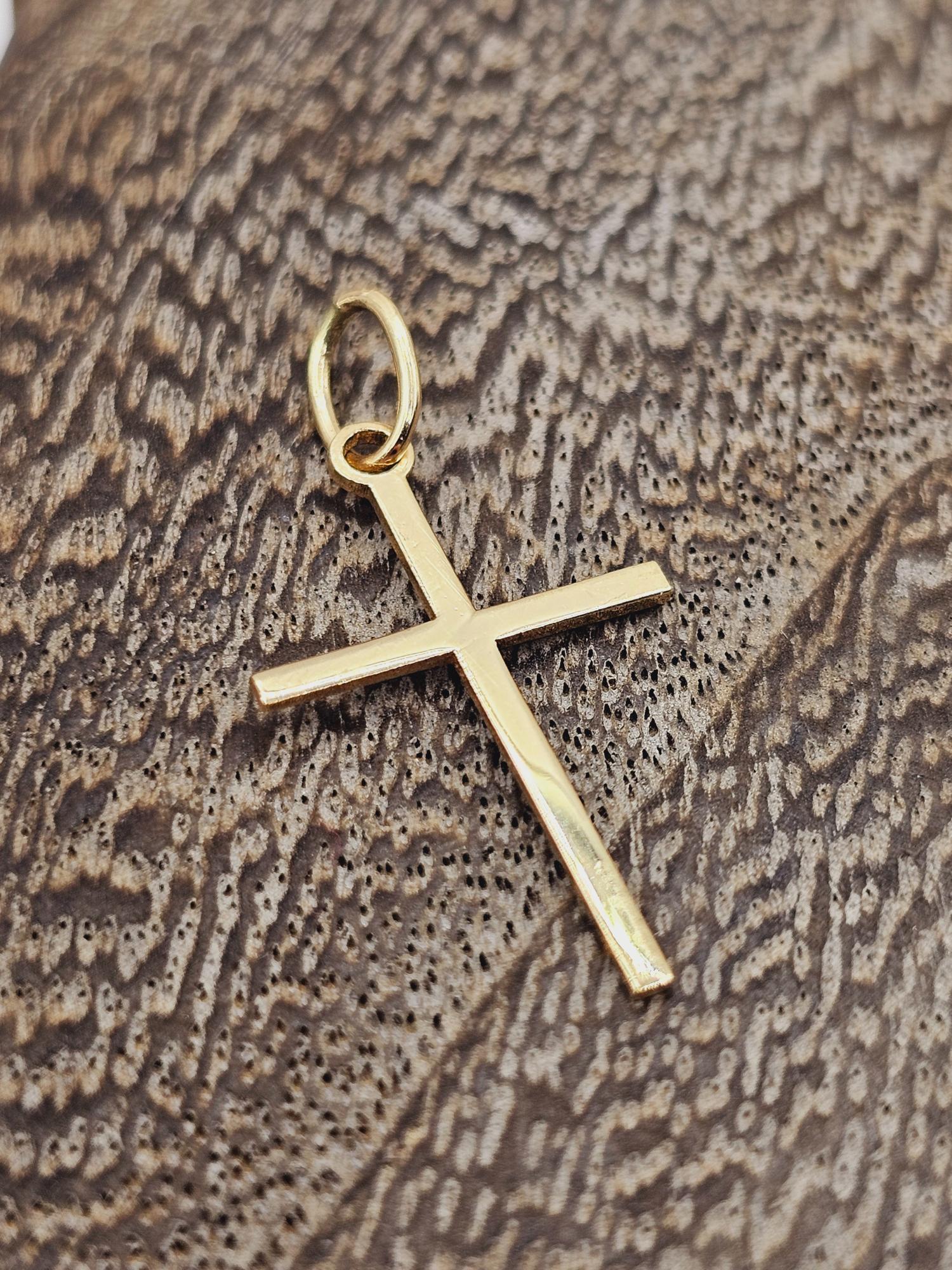 Colgante cruz palito 2.7 cm 0.8 grs Oro 18k 4