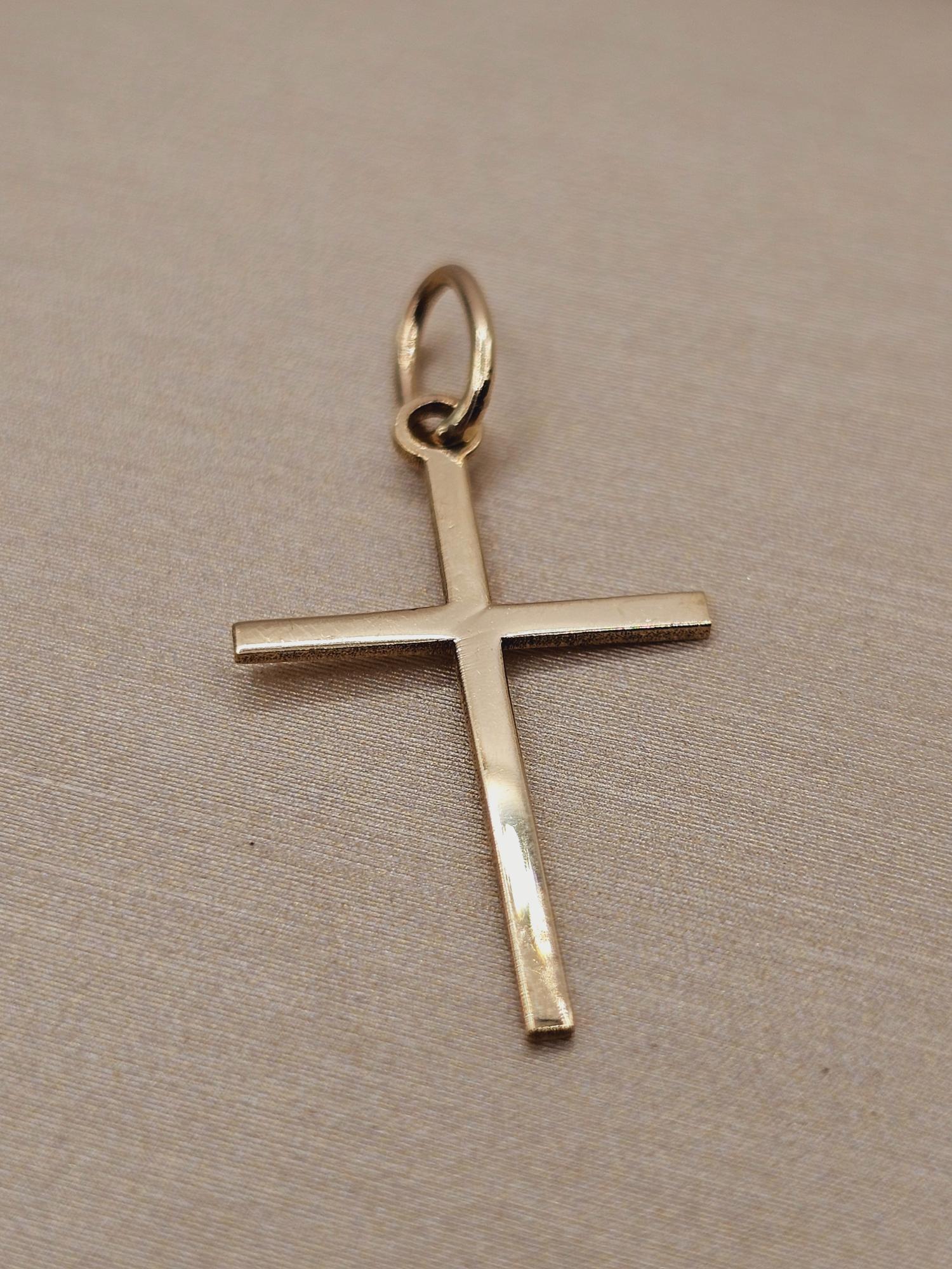 Colgante cruz palito 2.7 cm 0.8 grs Oro 18k 1