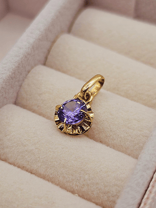 Colgante chaton amatista 1.5 cm 1.1 grs Oro 18k