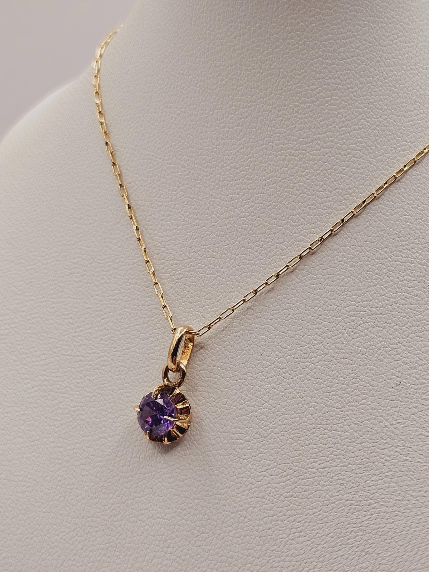 Cadena limada 50 cm y colgante chaton amatista 1.7 cm 3 grs Oro 18k 3