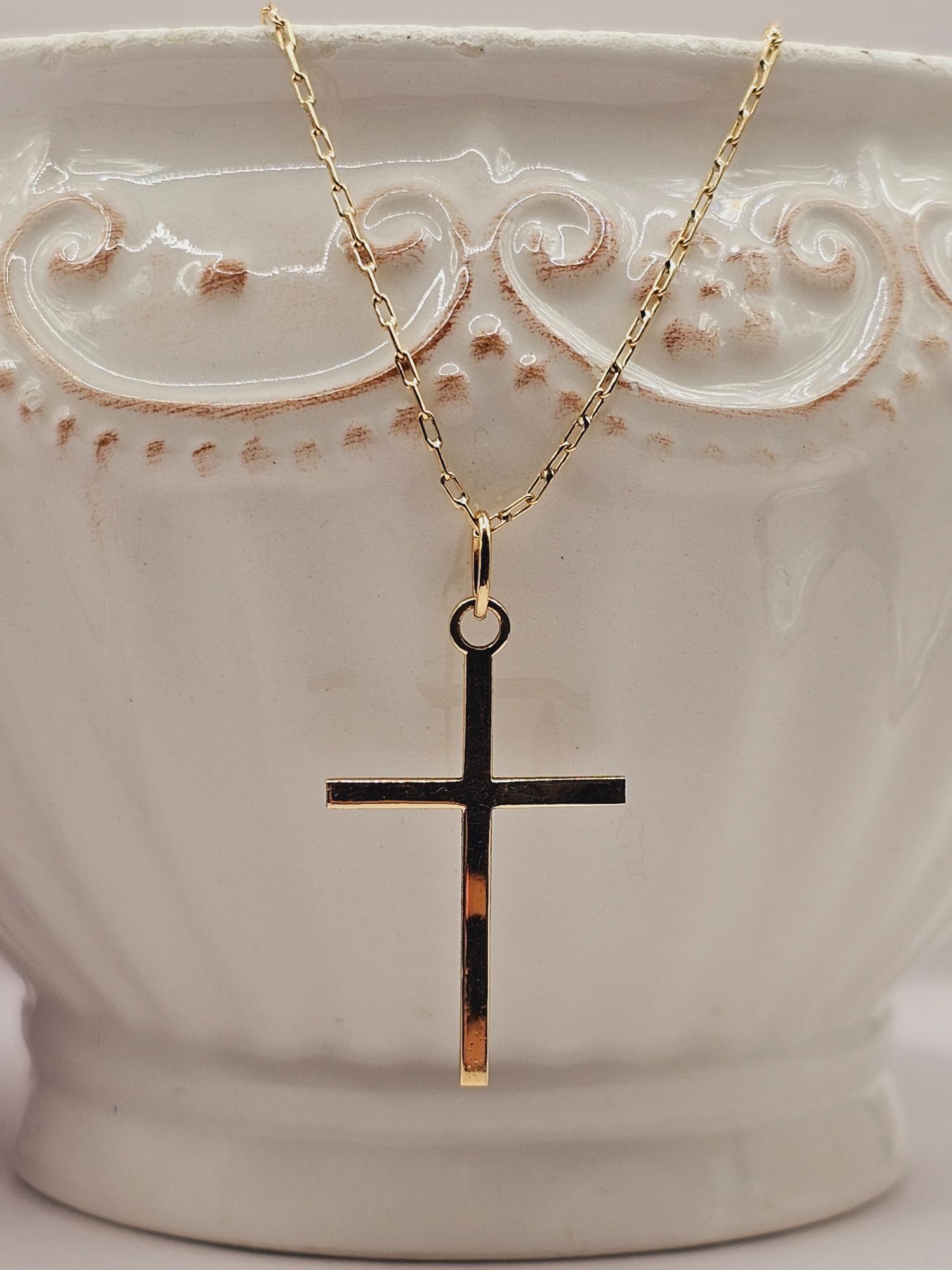 Cadena limada 50 cm y cruz palito 3.4 cm 3 grs Oro 18k 1