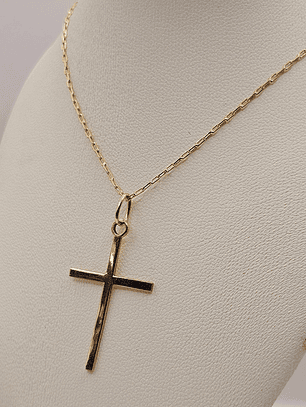 Cadena limada 50 cm y cruz palito 3.4 cm 3 grs Oro 18k