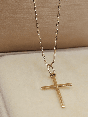 Cadena limada 50 cm y cruz palito 2.8 cm 2.4 grs Oro 18k