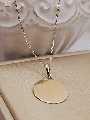 Cadena limada 50 cm y disco liso 1.6 cm 2.5 grs Oro 18k