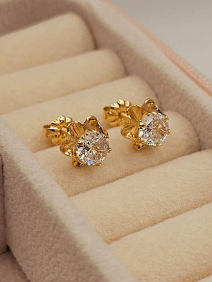 Aros chaton italiano circon 9 mm 1.9 grs Oro 18k