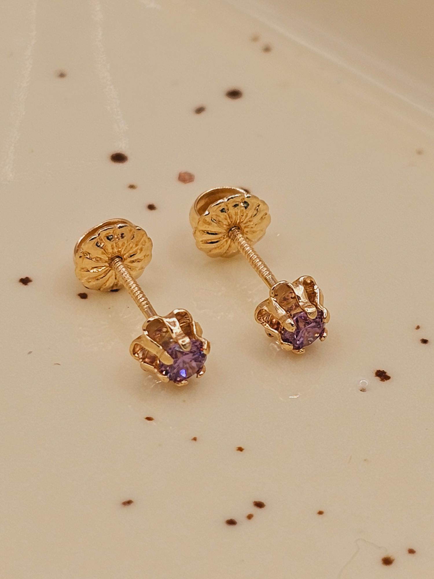 Aros chaton italiano amatista 5 mm 0.8 grs Oro 18k 1