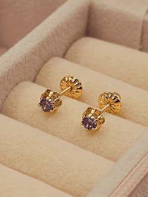 Aros chaton italiano amatista 5 mm 0.8 grs Oro 18k