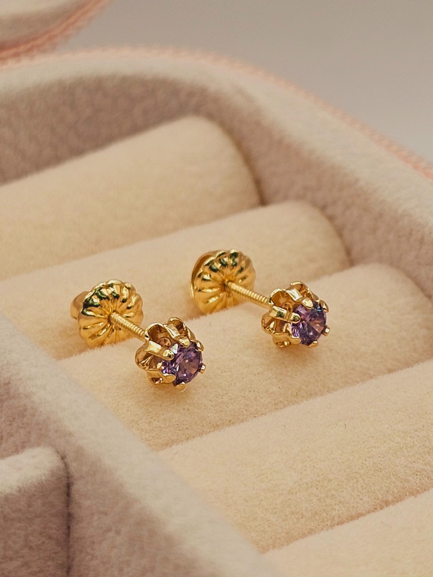 Aros chaton italiano amatista 5 mm 0.8 grs Oro 18k 3