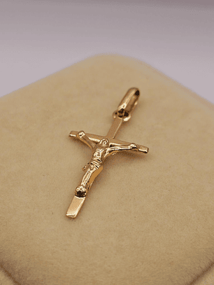 Colgante cruz con Cristo 3 cm 1.5 grs Oro 18k