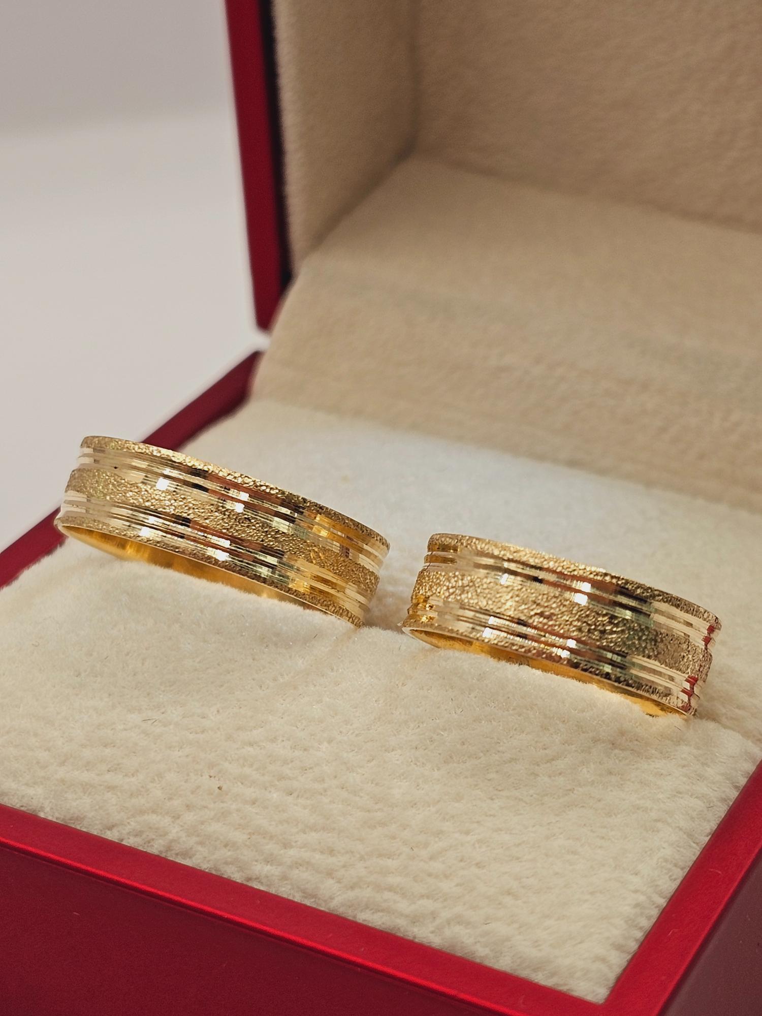 Argollas de matrimonio satinadas brillo 6 mm 8 grs Oro 18k 7