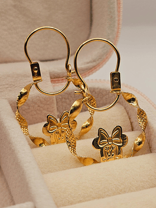Aros argolla entorchada minnie 3.4 cm 2.7 grs Oro 18k