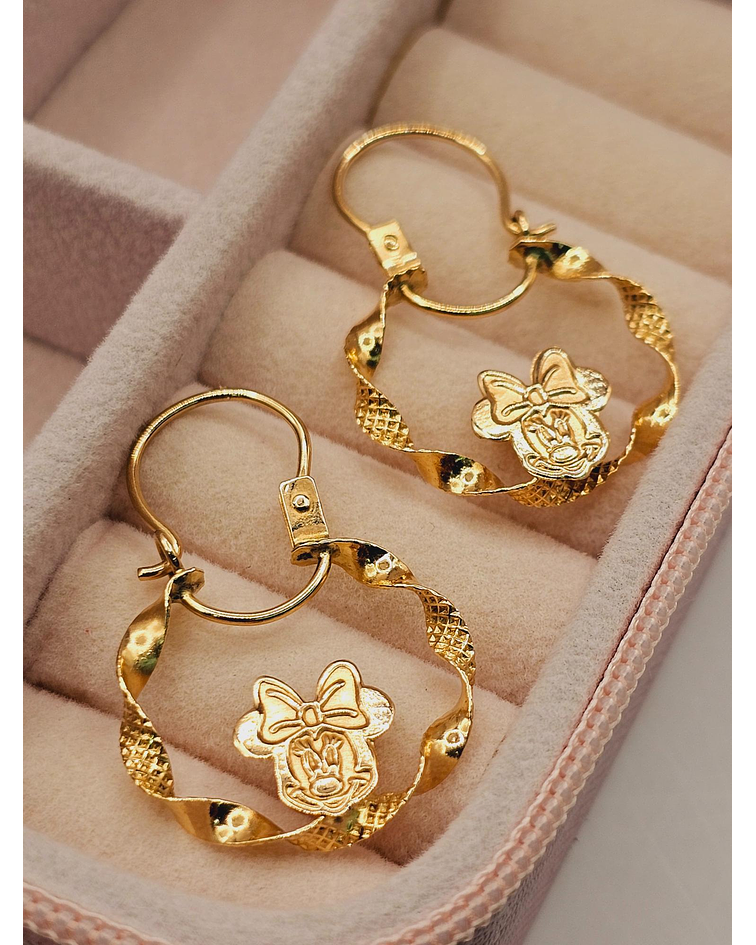 Aros argolla entorchada minnie 3.4 cm 2.7 grs Oro 18k