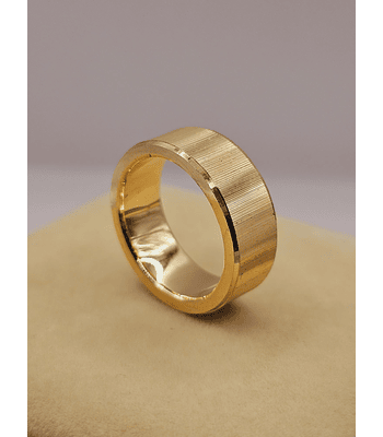 Anillo mil rayas 8 mm 18 grs Oro 18k