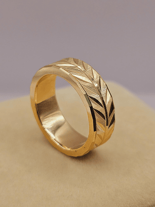 Anillo espiga 8 mm 18 grs Oro 18k