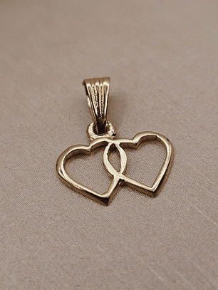 Colgante silueta doble corazón 1.7 cm 0.9 grs Oro 18k