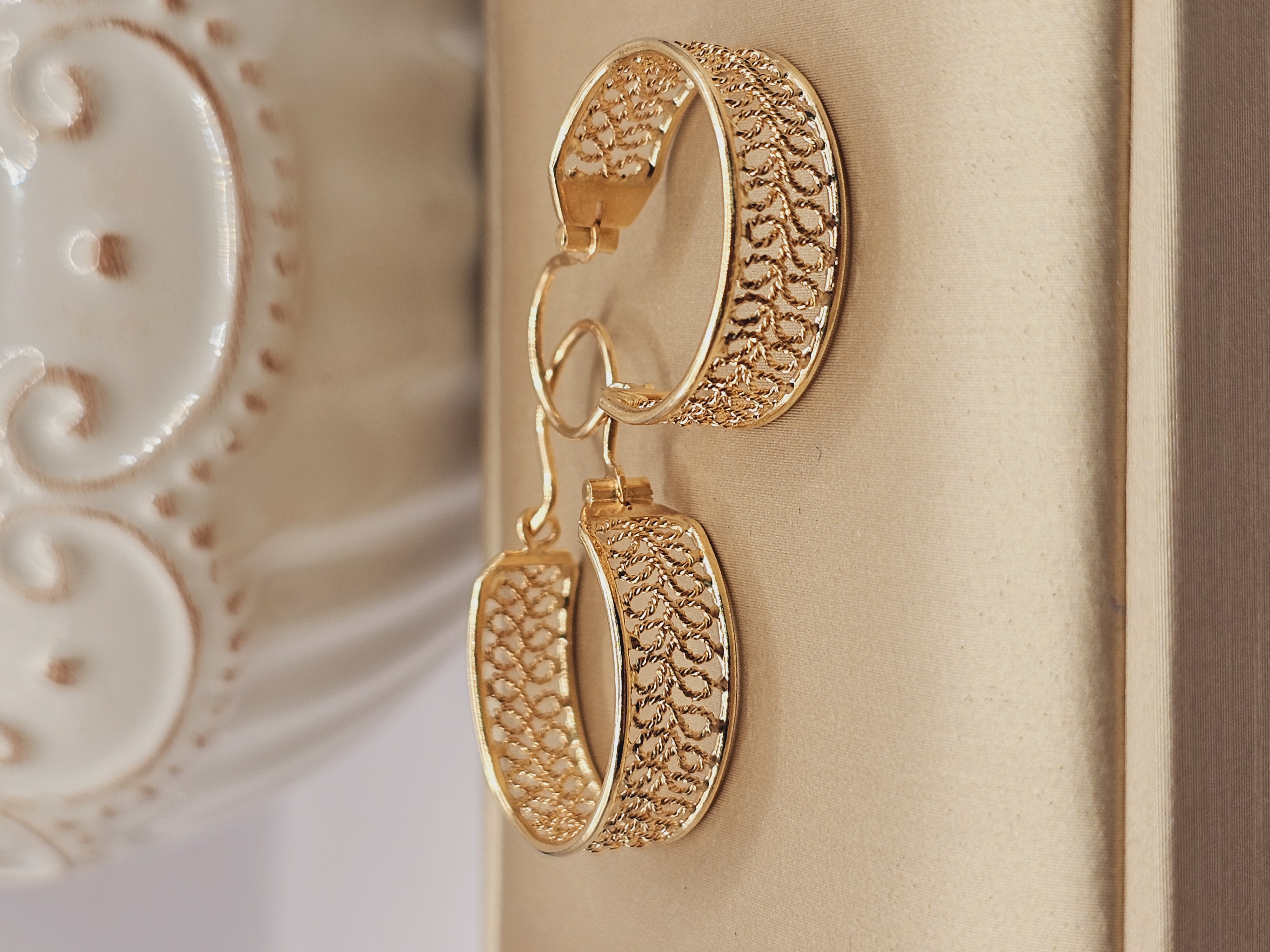 Aros filigrana 3.7 cm 5.2 grs Oro 18k 5