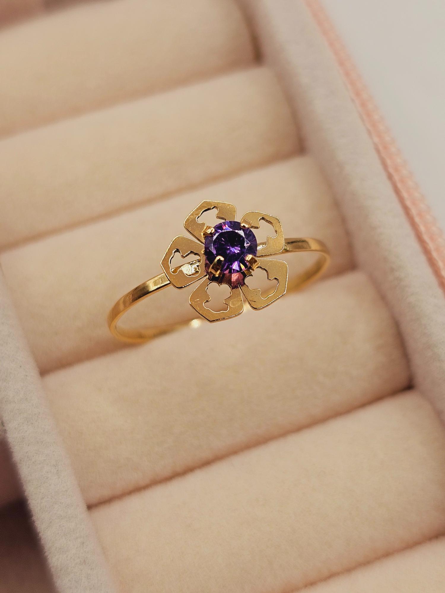 Anillo flor Amatista 1.2 grs Oro 18k 1