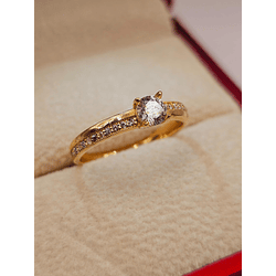 Anillo medio cintillo princesa 2.5 grs Oro 18k