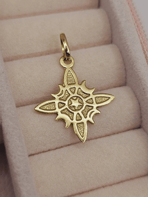 Colgante nudo de bruja macizo 2 cm 1.7 grs Oro 18k