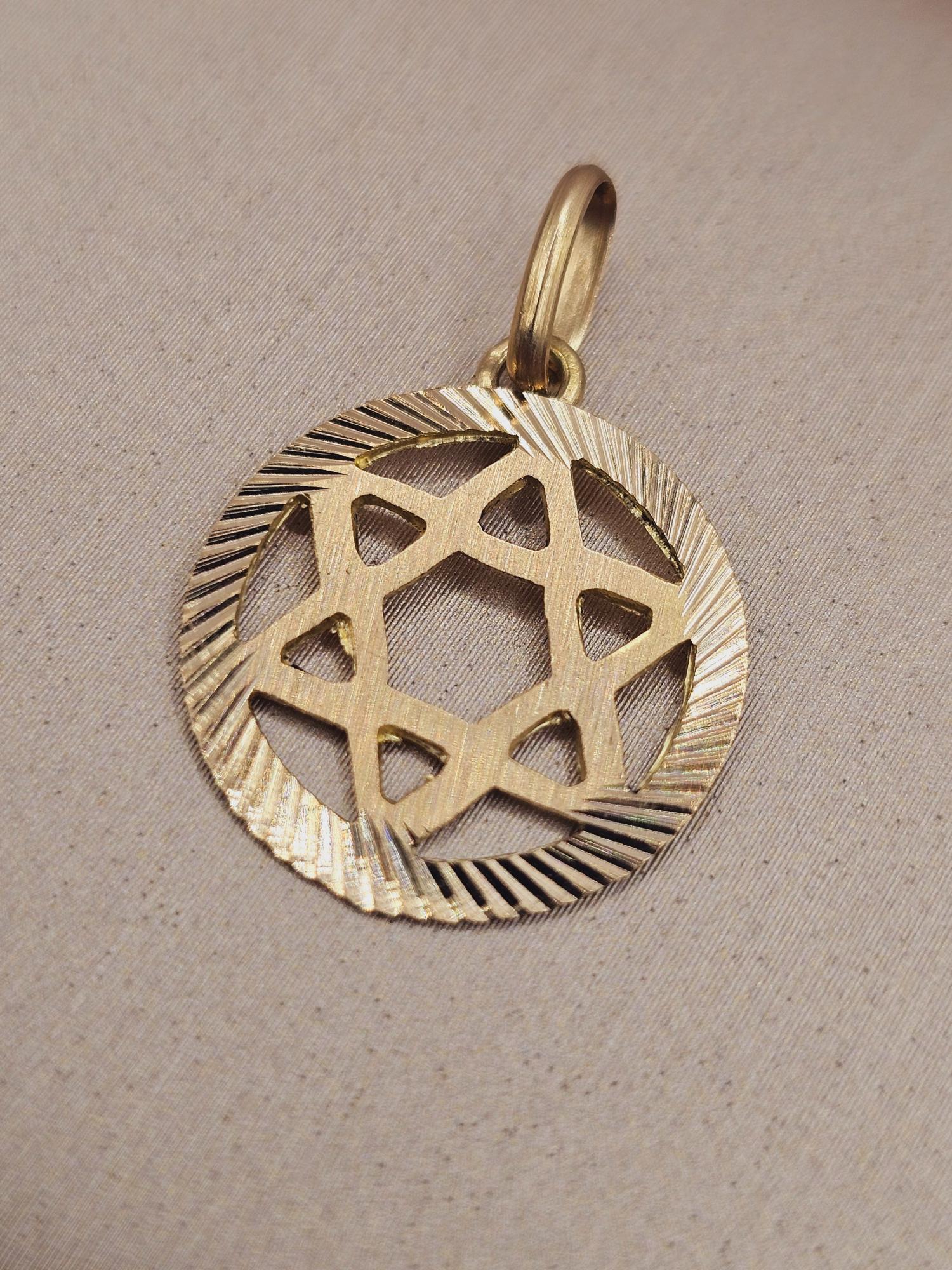 Colgante estrella de David 1.7 cm 1.2 grs Oro 18k 2