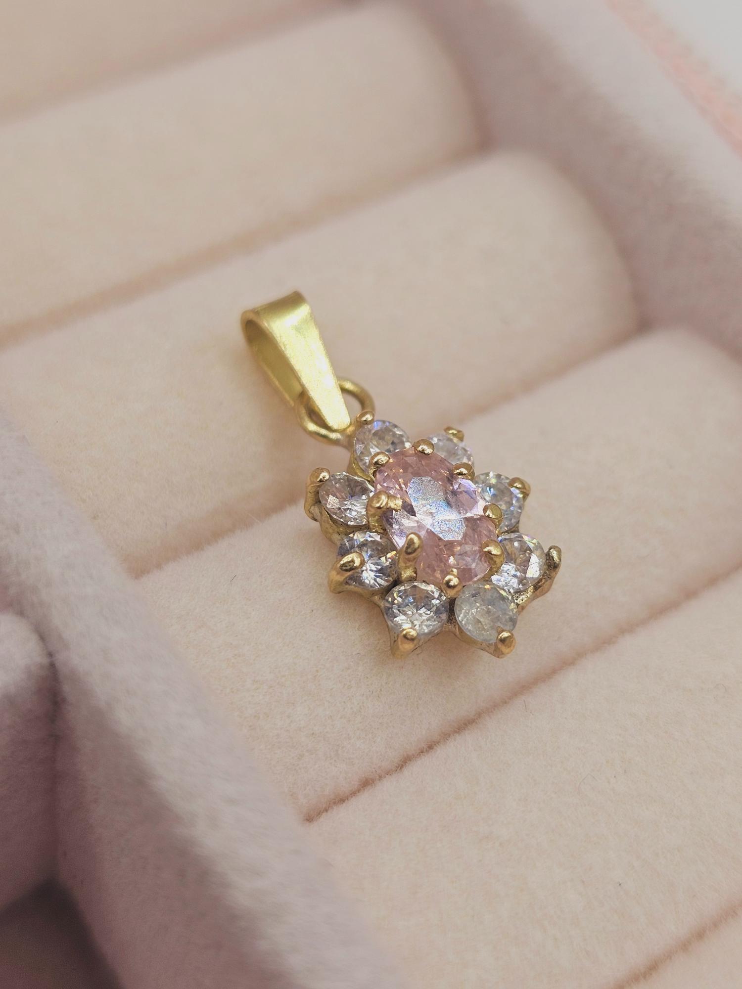 Colgante lady circones y rosa de Francia 1.9 cm 1.5 grs Oro 18k 2