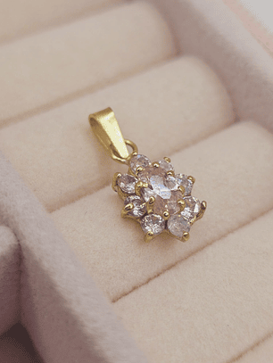 Colgante lady circones y rosa de Francia 1.9 cm 1.5 grs Oro 18k