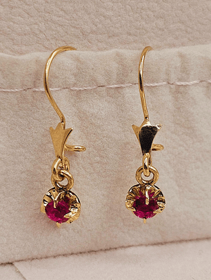 Aros Chatón redondo colgante con rubí 2.2 cm 2.5 grs Oro 18k