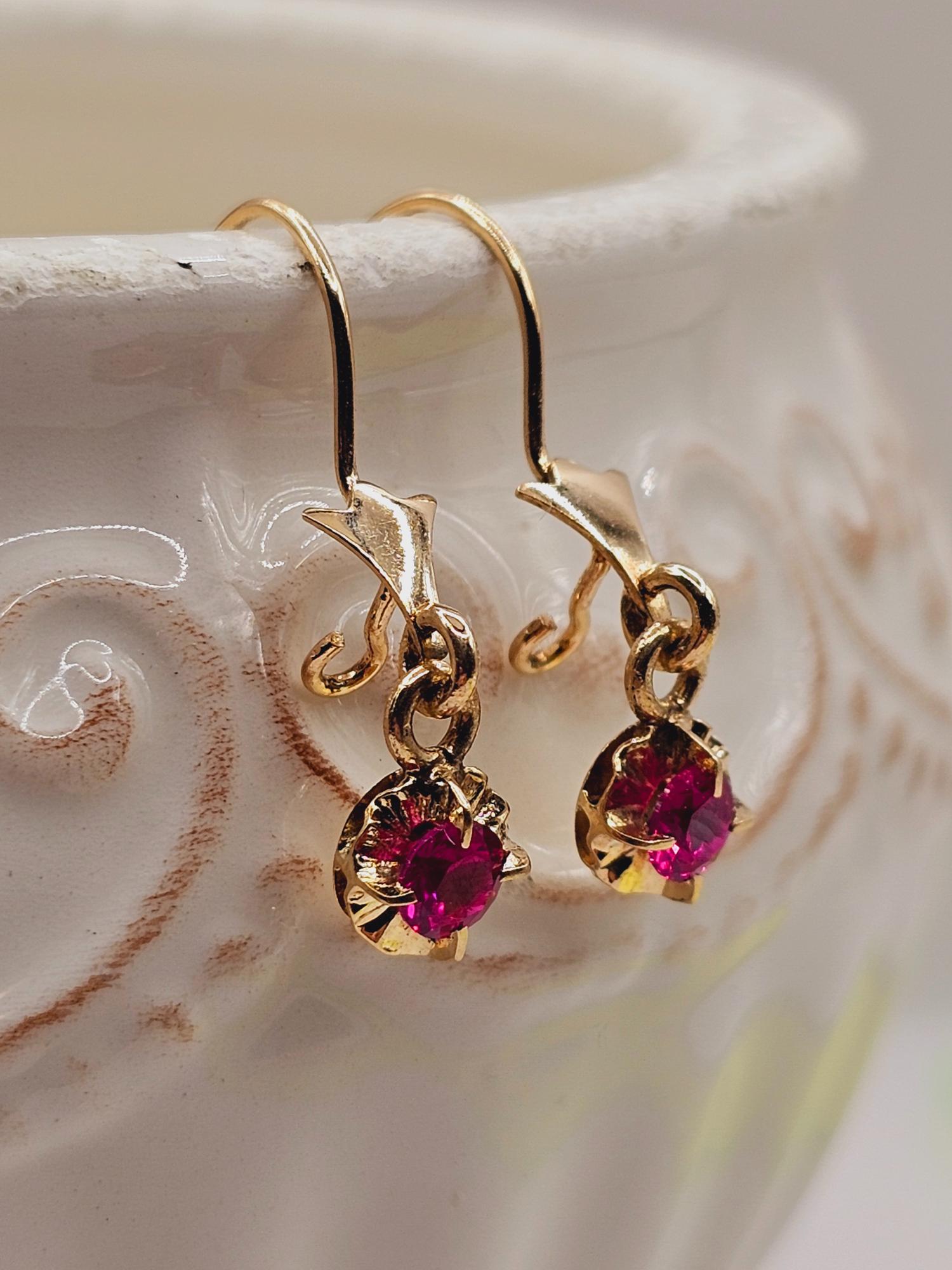 Aros Chatón redondo colgante con rubí 2.2 cm 2.5 grs Oro 18k 5