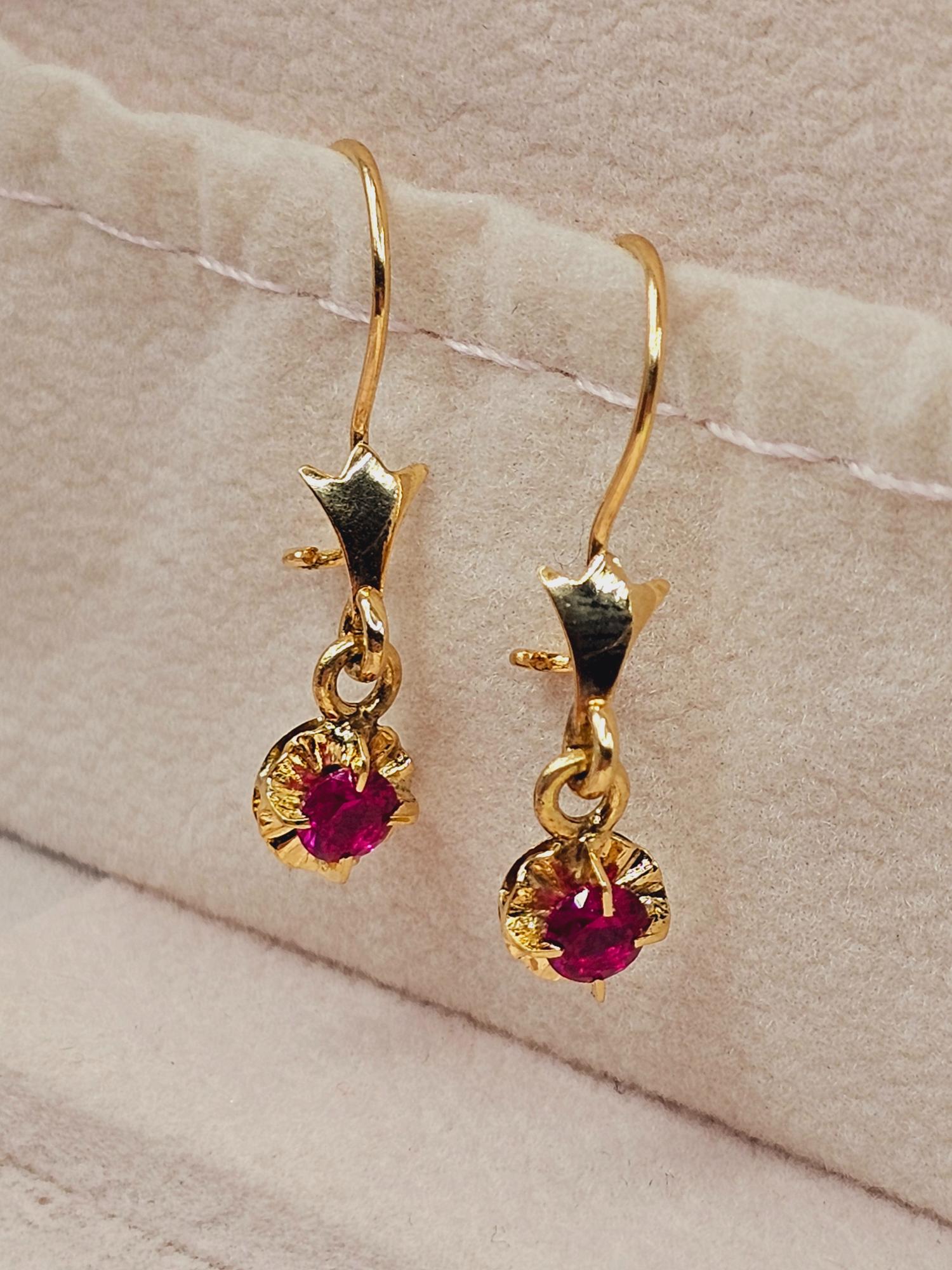 Aros Chatón redondo colgante con rubí 2.2 cm 2.5 grs Oro 18k 3