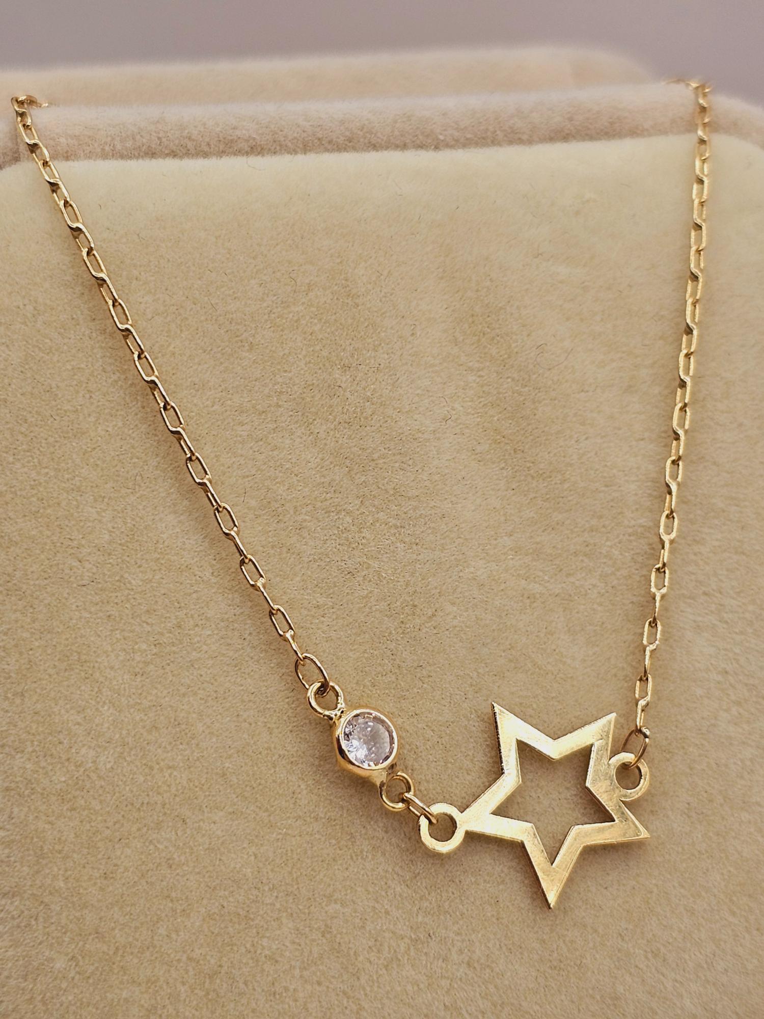 Pulsera estrella punto de luz 18 cm 1.6 grs Oro 18k 1