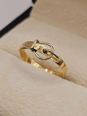 Anillo cinturón con broche 1.7 grs Oro 18k 