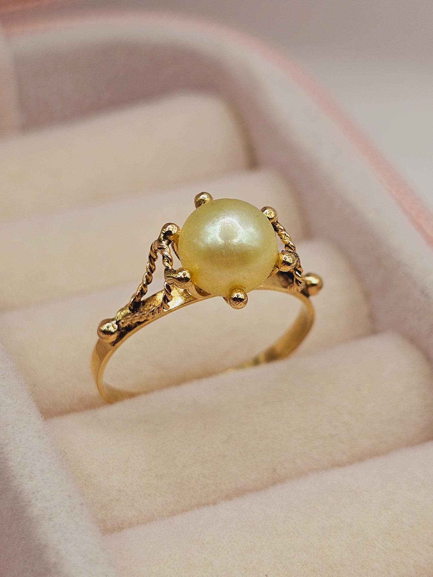 Anillo perla cultivada pistilo 1.8 grs Oro 18k 3