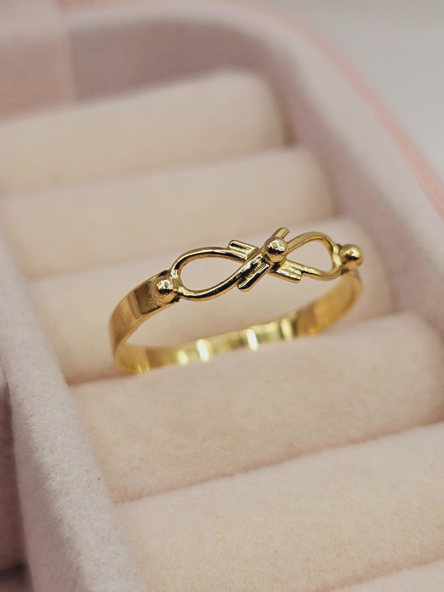 Anillo infinito liso 1.6 grs Oro 18k 1