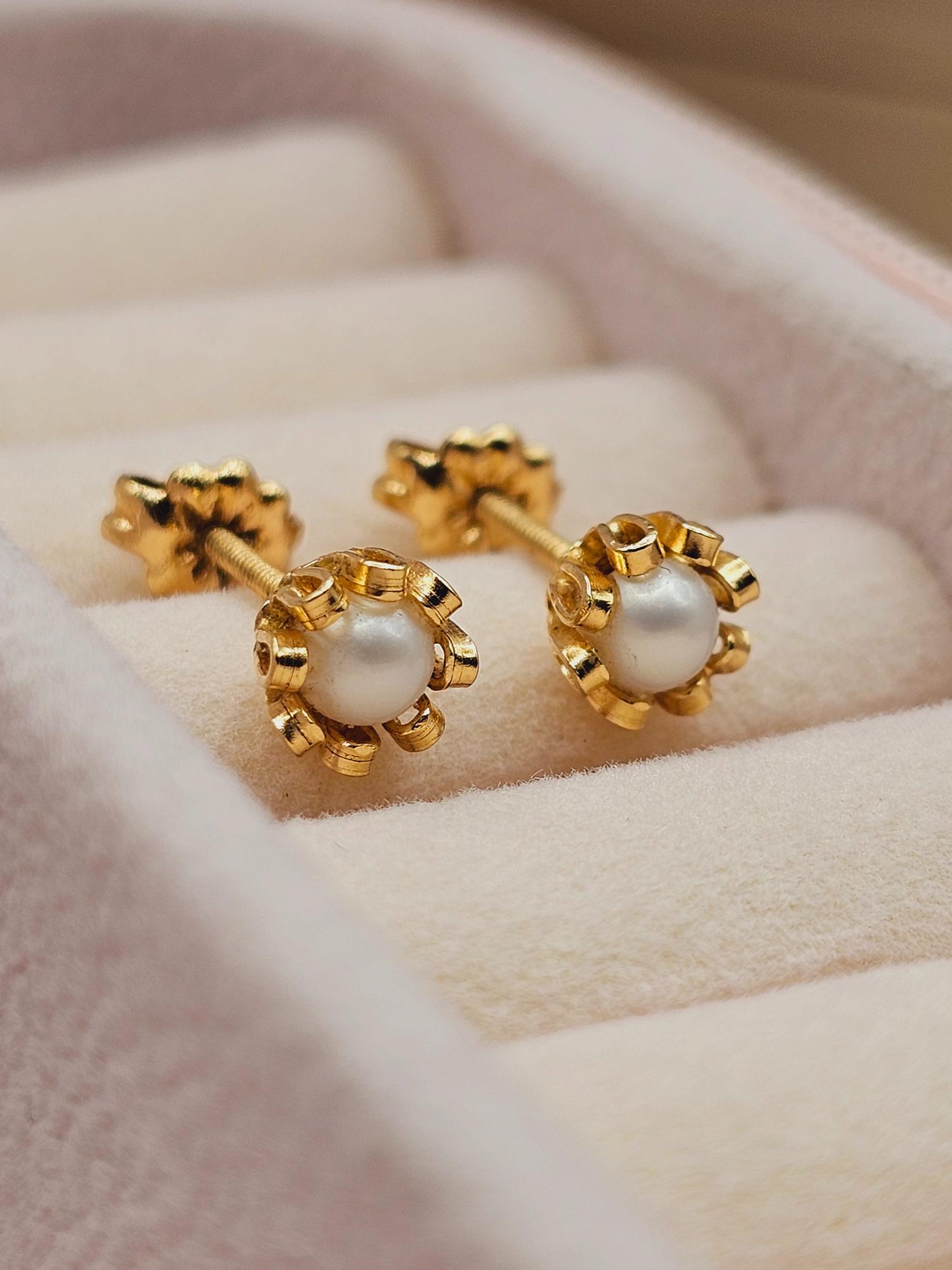 Aros perla cultivada cuello de payaso 6.5 cm 1.8 grs Oro 18k 8