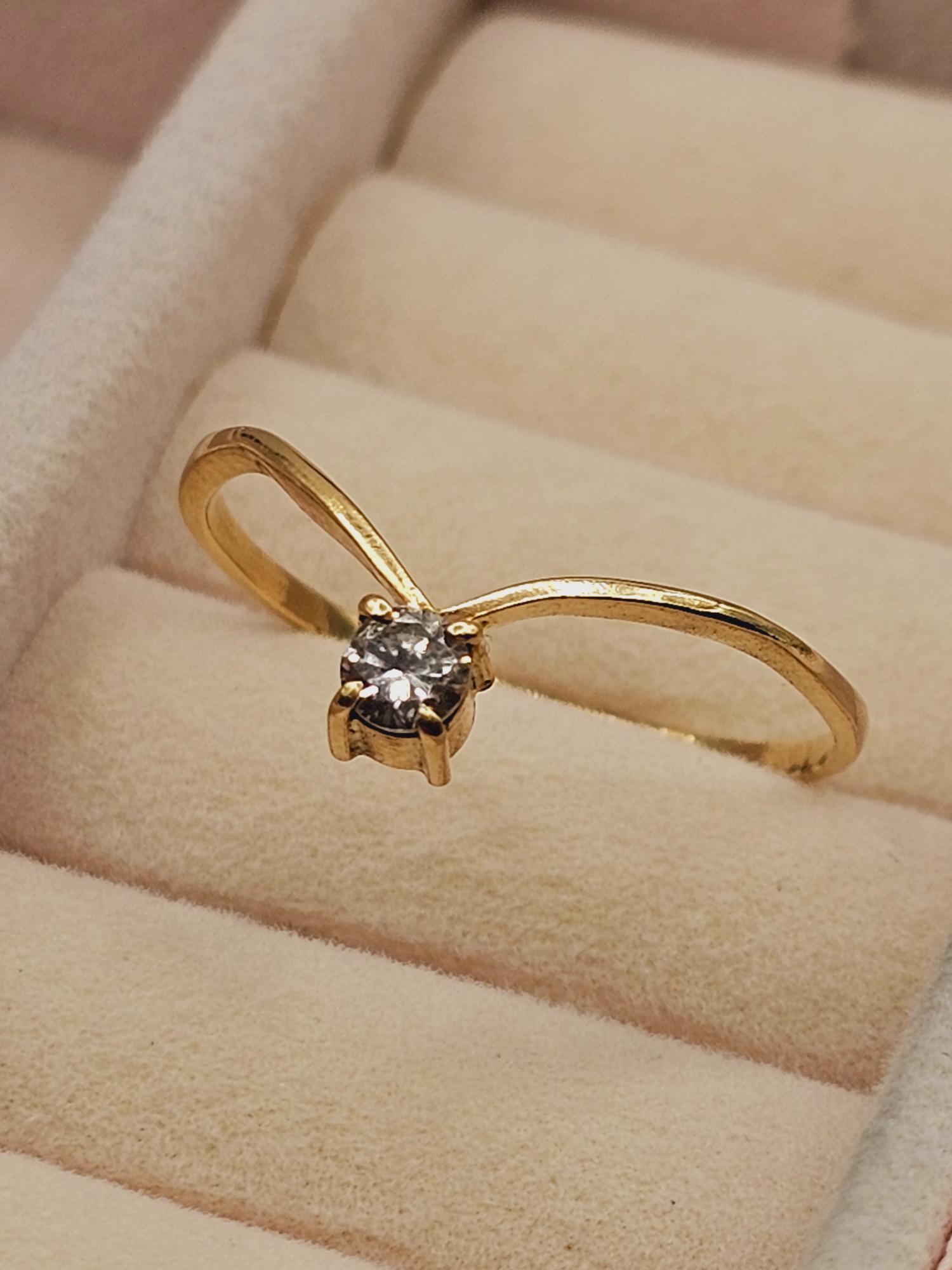 Anillo venecia circón 1.7 grs Oro 18k 4