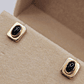 Aros cuadrados cabuchón onix 9 mm 2.7 grs Oro 18k  - Miniatura 5